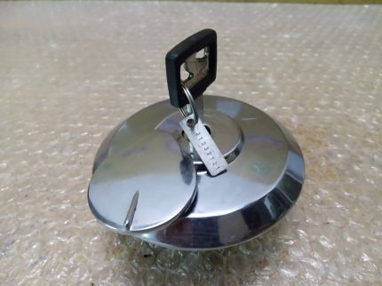 Honda CB 750 c FUEL TANK CAP & KEY!! 81-84
