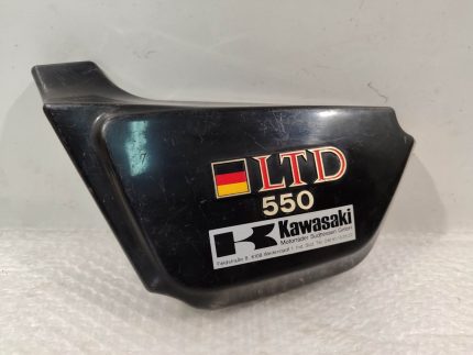 Kawasaki 550 LTD καπάκι μεσαίο αριστερό