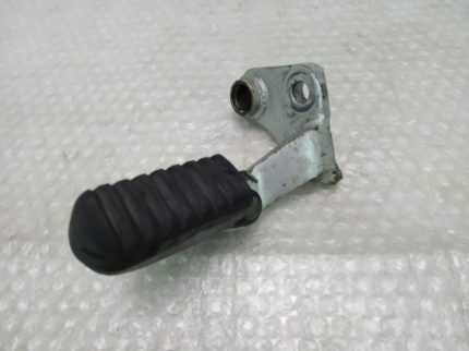 Honda XL 600 V Transalp RIGHT FOOTREST REARSET 87-