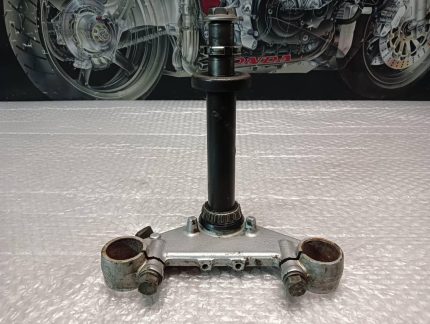 Yamaha XV 535 Virago Bottom Yoke / Axle