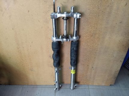 Honda NX 250 FRONT END
