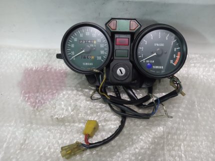Yamaha XS 360/400 INSTRUMENTS  76-83