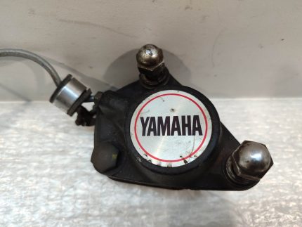 Yamaha RD 400 δαγκάνα τροχού εμπρός- σωληνάκι 76’