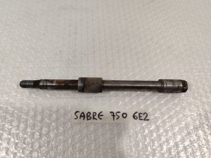 Honda VF 750 s Sabre Front Wheel Axle