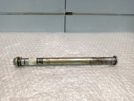 Ducati 749/999 Axle Swingarm Front