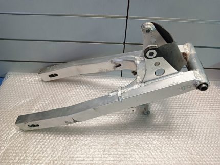 Suzuki RG 250 Γ GJ21A Swing Arm 83’