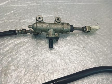 Suzuki GS 500E Rear Brake Master Cylinder / Hose
