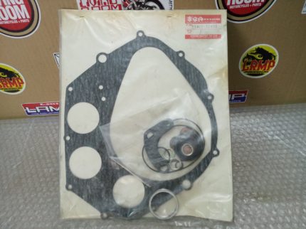 Suzuki GS 250 GASKET 82-83