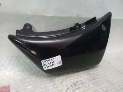 Suzuki VS 1400 INTRUDER RIGHT PANEL 98’