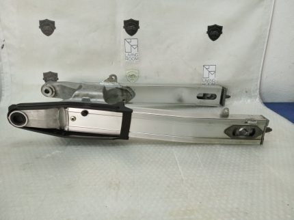 Honda VFR 750 F rc24 SWINGARM 87-
