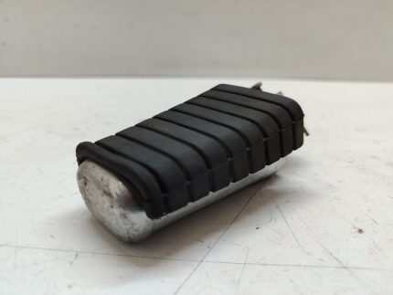 KAWASAKI ZZR 1100- FOOTREST FRONT LEFT