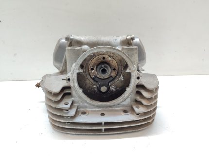 YAMAHA XV 750 VIRAGO- CYLINDER HEAD