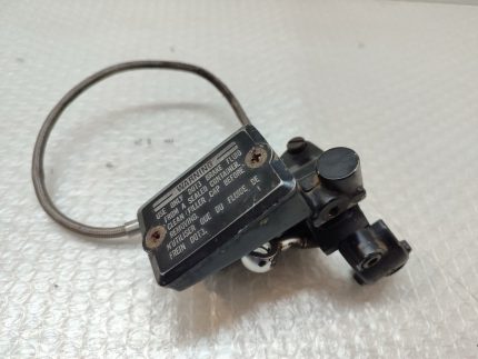KAWASAKI GPZ 600R BRAKE MASTER CYLINDER FR